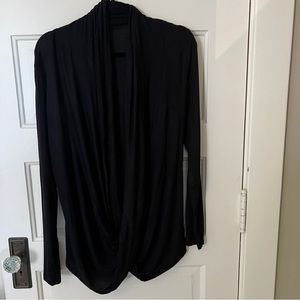 Black Yoga Twist Front Top